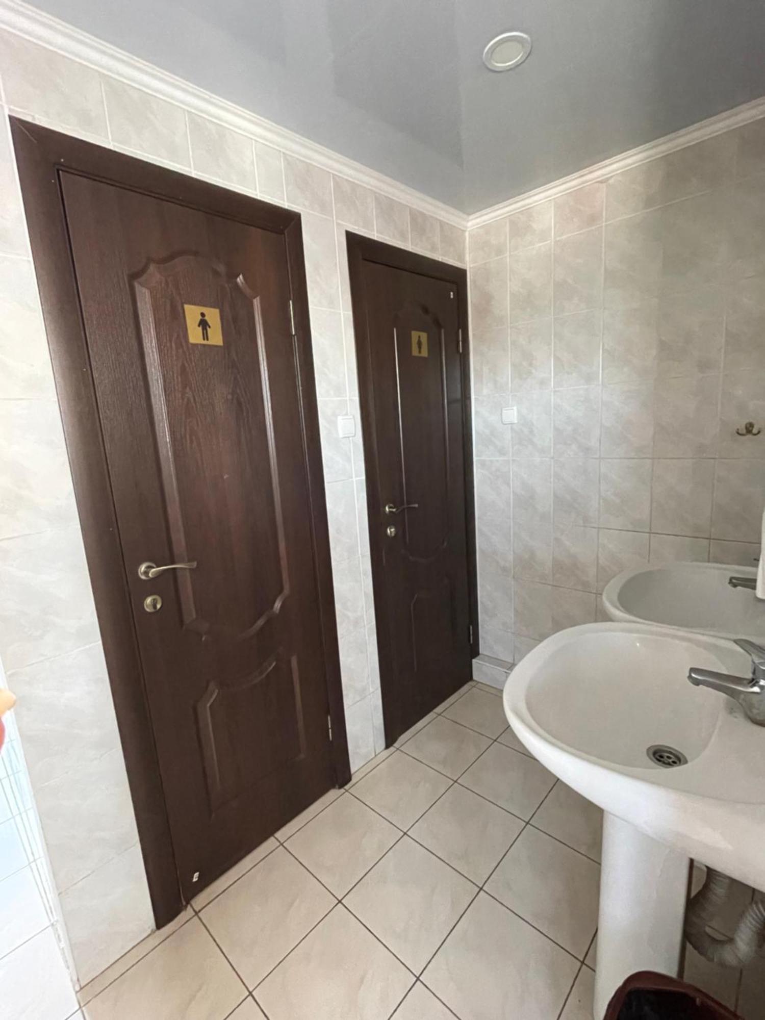 Готель "Дубно" Habitación foto